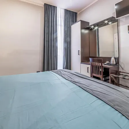 Rome In Love B&B - Termini Train Station Panzió *