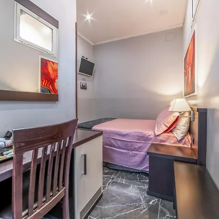 Rome In Love B&B - Termini Train Station
