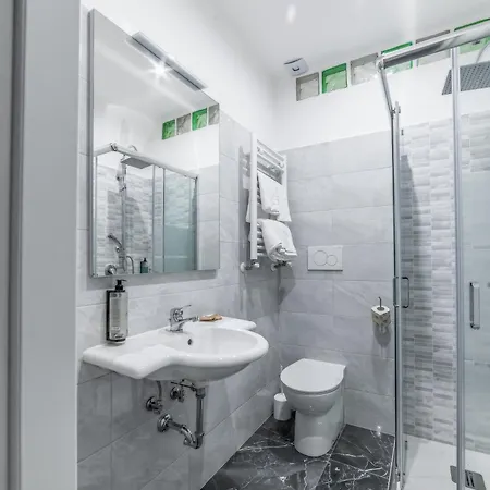 Rome In Love B&B - Termini Train Station Panzió