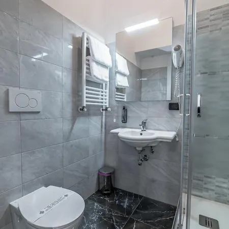 住宿加早餐酒店 Rome In Love B&B - Termini Train Station